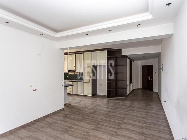 apartment-132d26dd-e0dc-458e-8d84-40d7d626129b_Wtr.jpg