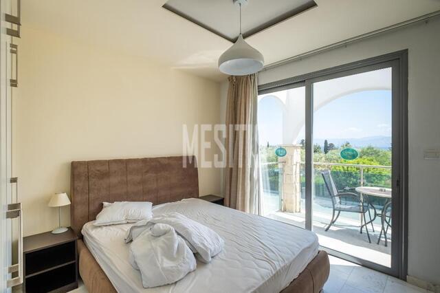 apartment-f1b3ffb8-315b-4d10-b154-1a3fb86660d7_Wtr.jpg