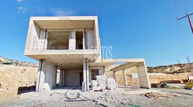 detachedHouse-9943ec98-643b-4414-991b-da4887f4c9bd_Wtr.jpg