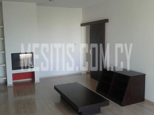 apartment-df155486-eecd-498d-9094-9401c0ac6b1a_Wtr.jpeg