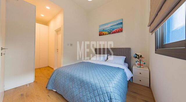 Luxury 2 Bedroom Apartment With Communal Pool For Sale In Mesa Geitonia, Limassol – photo 5