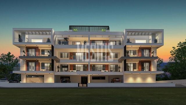 apartment-7ce65aa1-5130-41c9-b682-6df7b826fa23_Wtr.jpeg