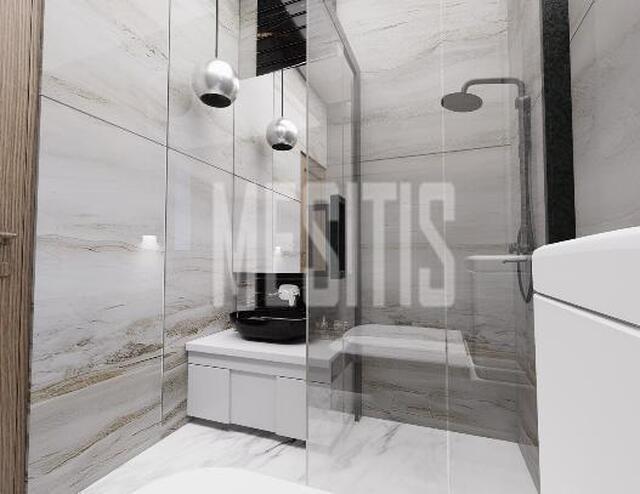 detachedHouse-d8206f18-cbc8-4f14-9e04-4689536571a6_Wtr.jpg
