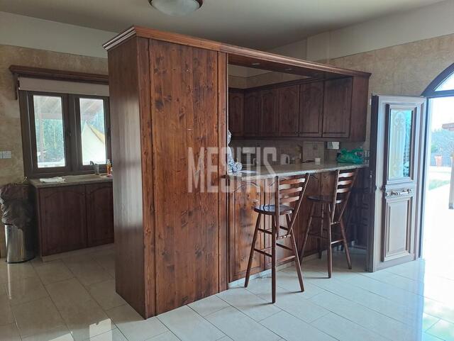 detachedHouse-a2258079-dc6b-41e3-bc2b-b0e07ef2b32b_Wtr.jpeg