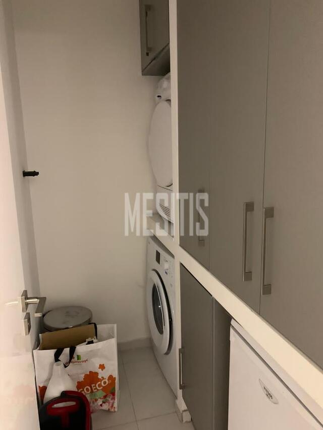 apartment-d1c328be-7b75-40ef-a537-2b01b256aac1_Wtr.jpg