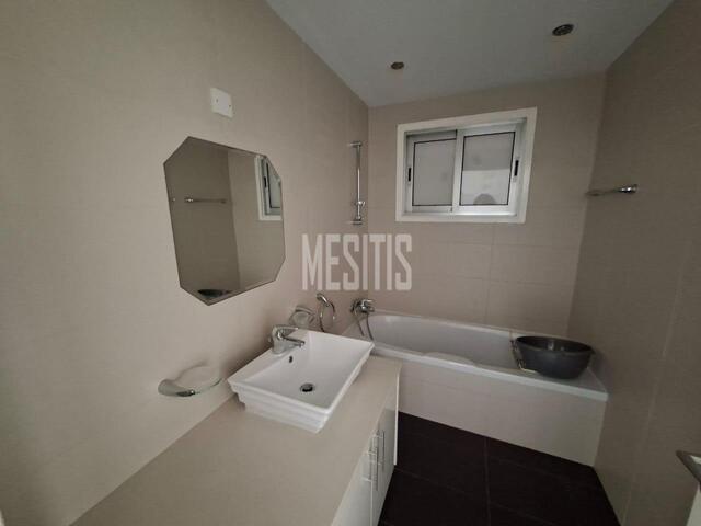 apartment-15d92716-81e3-4928-b601-dd882a6a512f_Wtr.jpg