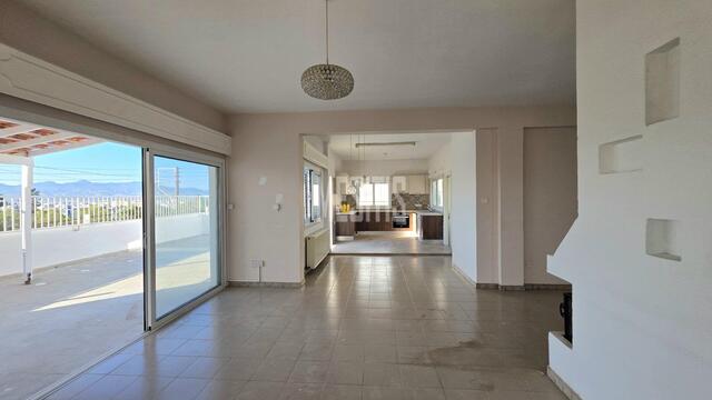 2 Bedroom Upper House in the Process of Renovation for Rent in Platy Aglantzias – photo 1