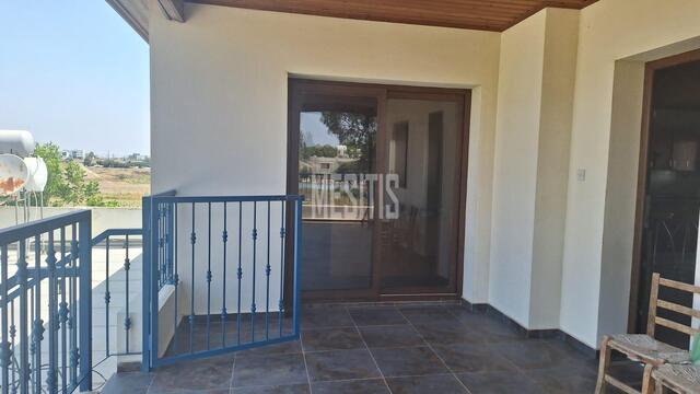 detachedHouse-b67b5944-7665-4d9b-9080-4816d3d55e70_Wtr.jpg