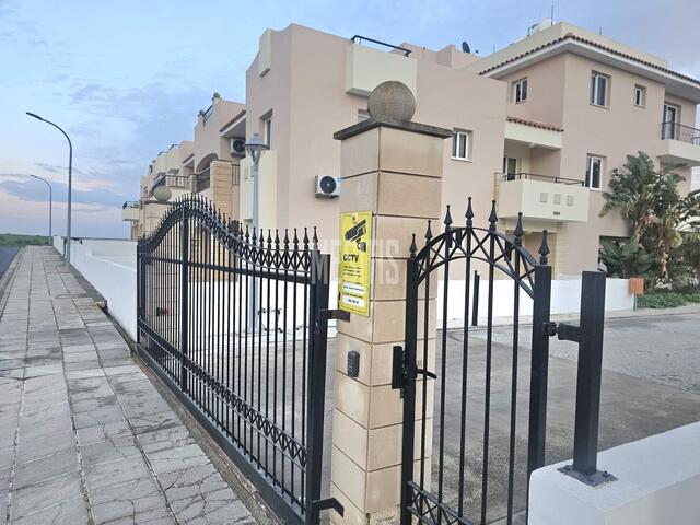 apartment-1e19c459-5ef8-4c25-a85e-ebdc7ef1d1e0_Wtr.jpg