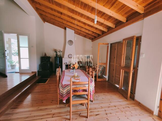 detachedHouse-6736ac9e-81d4-4238-ad77-66f5327b2af0_Wtr.jpeg