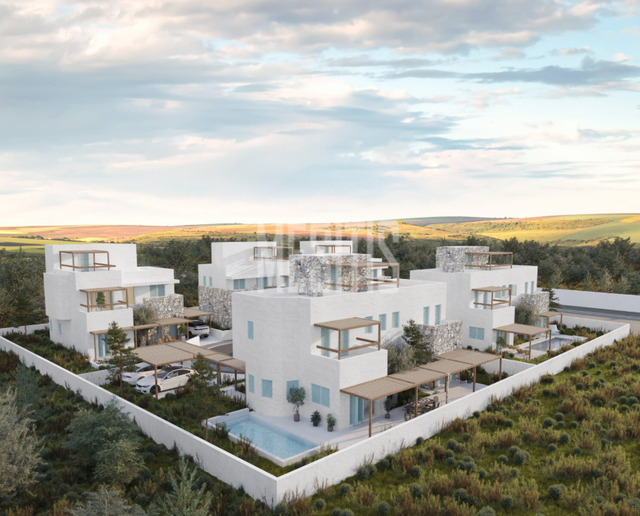 detachedHouse-8b02fa2f-1274-4815-8c34-285ebb24d80c_Wtr.png