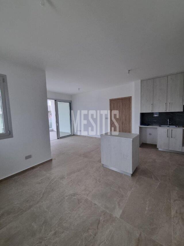 apartment-8d824d56-b894-43b3-9d48-8f68974f05cd_Wtr.jpg
