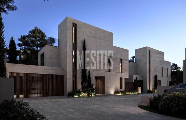 detachedHouse-640e6bb1-3078-47de-b81a-41fe72e880bf_Wtr.jpeg