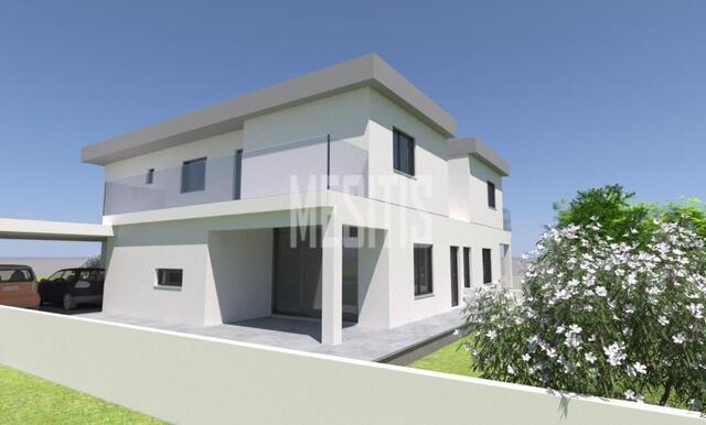 detachedHouse-9c351ffe-af1d-4f35-af71-747e035de355_Wtr.jpg
