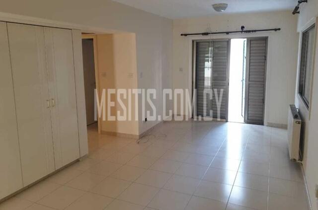 apartment-72d8c6fa-acbe-4c87-a7a9-736ed55351f8_Wtr.jpeg