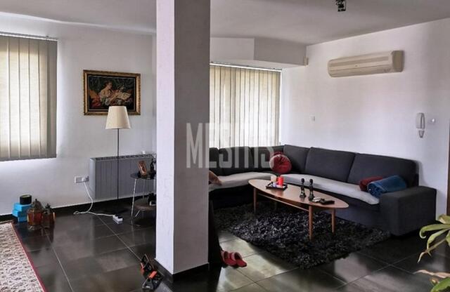 apartment-e6eb2de6-618a-4719-9e40-c028e47662da_Wtr.jpeg