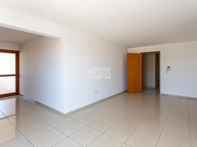 2 Bedroom Flat for Sale in the Center of Larnaka – photo 2