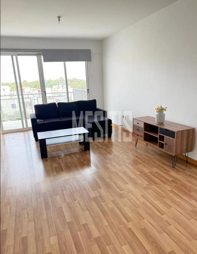 apartment-e53def03-1e51-4a6b-a7ea-e0027d277332_Wtr.jpg
