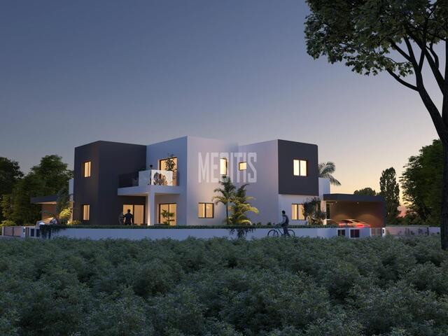 detachedHouse-82576628-e8b7-4eea-bd95-2eeda52673ab_Wtr.jpg