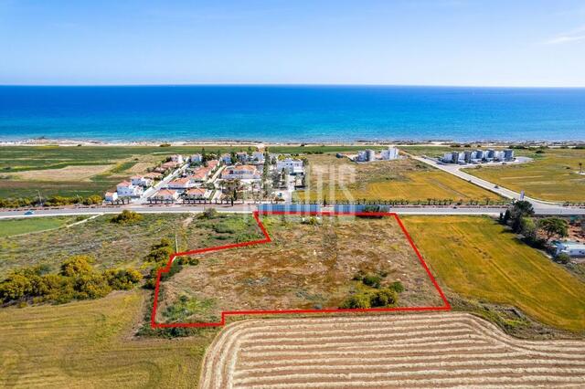 Field in Sotira Municipality, Famagusta – photo 1