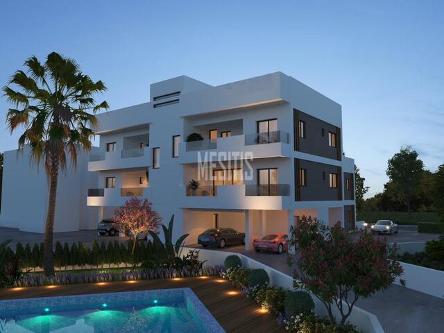 apartment-9bf1fc4c-a9f4-43da-84db-59c3b3ab627a_Wtr.jpg