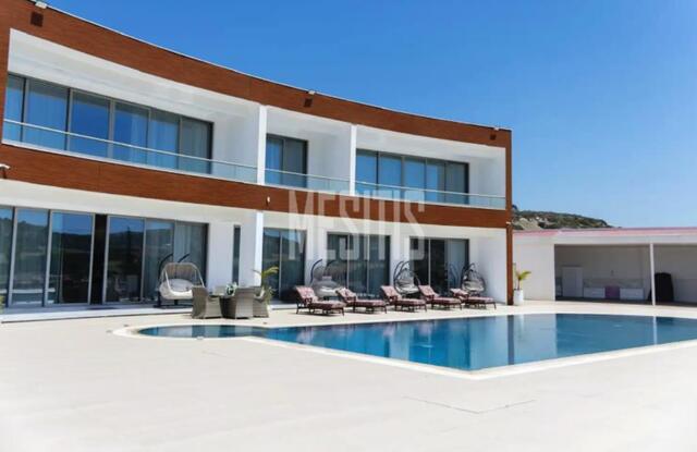 Luxury 7 Bedroom Villa To Rent In Parekklisia, Limassol – photo 1
