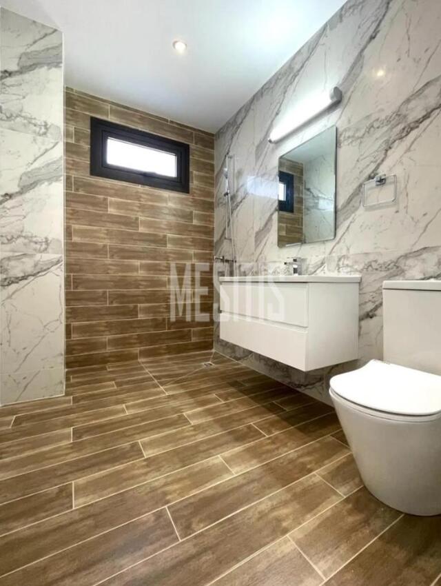 apartment-9911873f-3a36-47ca-8560-ec6a9bed564a_Wtr.jpg