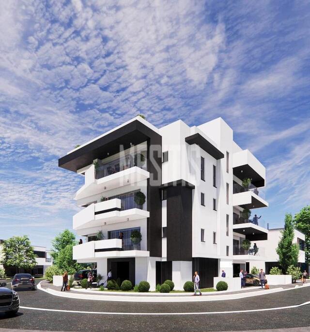 apartment-a3f593f8-06b0-4ac7-8680-bde010ce8f7a_Wtr.jpeg