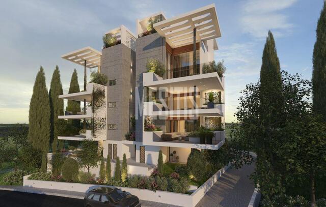 apartment-cc5e2d8a-34ee-49a1-aff2-177980ebfb25_Wtr.jpeg