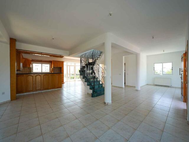 4 Bedroom Detached House for Sale in Geri, Nicosia – photo 1