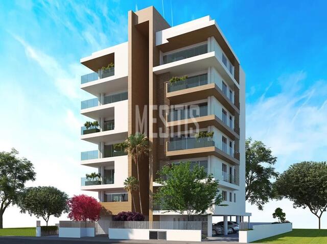 apartment-f94a3546-7f7a-485c-9634-a8a91def05e1_Wtr.jpg