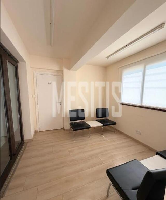 Ground Floor Office of 100 sq.m. for Rent in Strovolos, Nicosia – photo 1