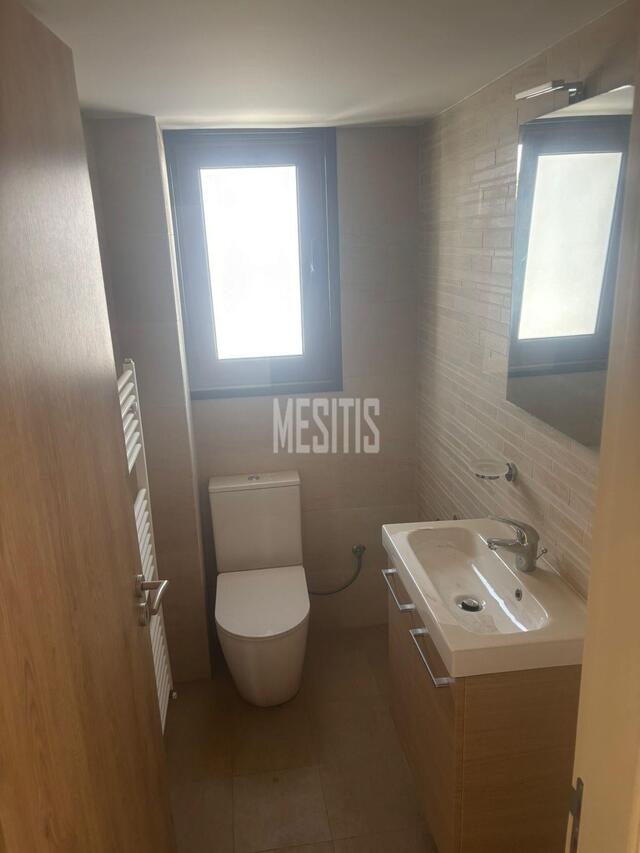 apartment-a7181d69-cb9e-47c5-bf11-9a3ad51ada17_Wtr.jpg