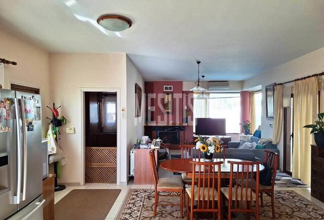 4 Bedroom Villa With Pool For Sale In Green Dot Area Strovolos, Nicosia – photo 8