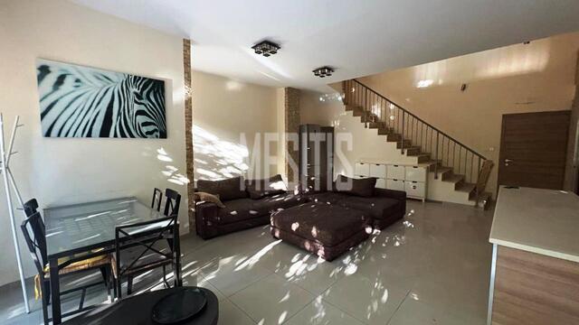 apartment-86e68e78-29f4-4532-89d2-b35f600ab5d2_Wtr.jpg