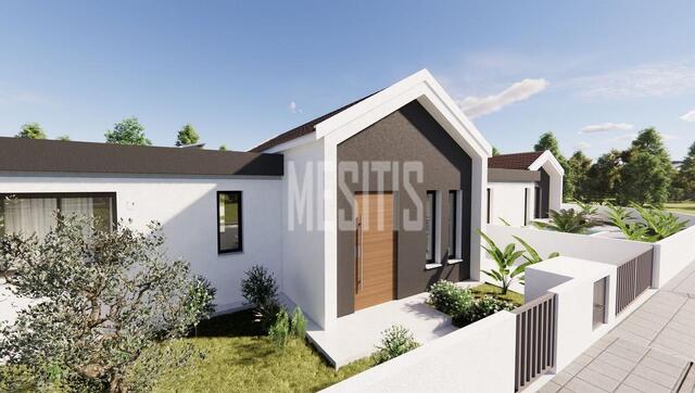 detachedHouse-a0f4d357-87c8-447b-ad3d-bbef1c3f9ebd_Wtr.jpg