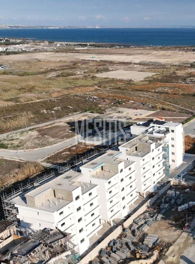 apartment-321d42eb-1413-48d6-bf63-3ed46f8640b0_Wtr.jpg