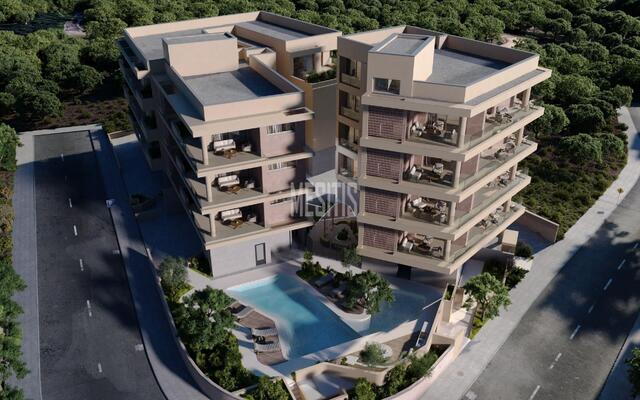 apartment-e9b9fdfe-1b5c-4bef-a84d-de8f0e4e0dff_Wtr.jpg