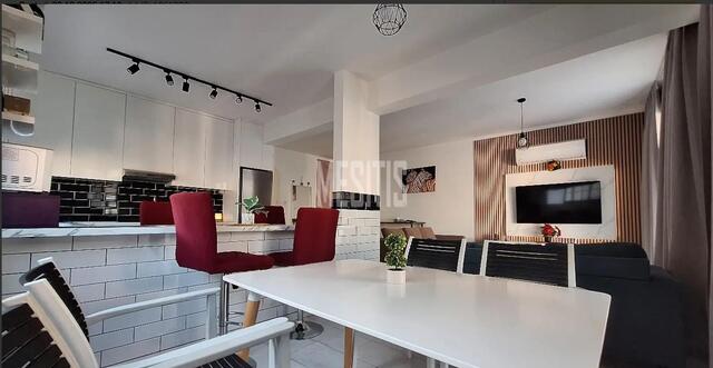 apartment-4ad5fd2a-2129-4bf2-9888-96cb29652e2d_Wtr.jpg