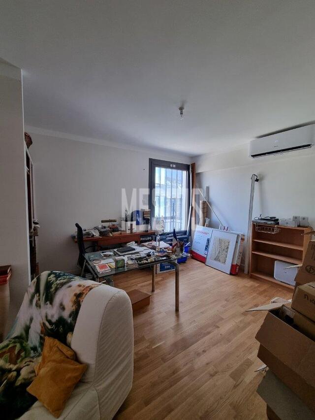 apartment-cf262fbe-d8d6-432d-a222-2a57f59dfc23_Wtr.jpeg