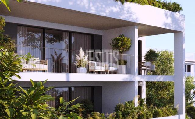 apartment-ceee3553-4136-474d-ae92-7553d8cce1ea_Wtr.jpg