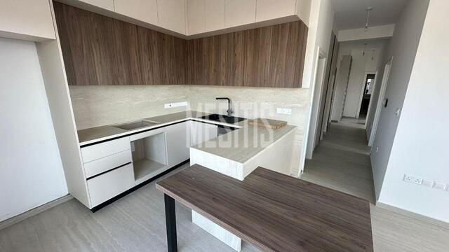 apartment-7c3e4228-4d07-4514-843f-44464da0545c_Wtr.jpg
