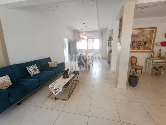 detachedHouse-ad99c029-c5f9-4d8b-aa2e-0b19bf1103bd_Wtr.jpg