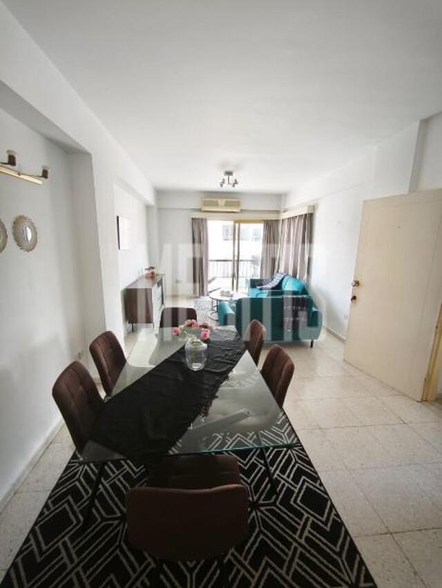 apartment-2459cf05-edd0-4c47-a1e4-2d40807afef4_Wtr.jpg
