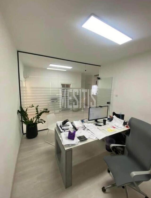 office-90fa5184-f7e1-4236-9de1-3306ee1c1d75_Wtr.jpeg