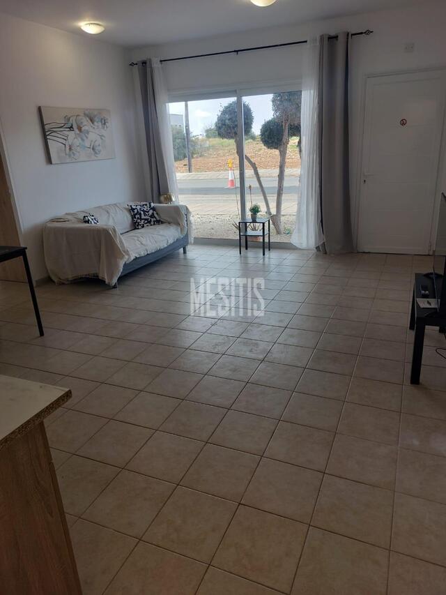 apartment-5e71dbd7-5cc5-48d6-8384-a8f780a3eed9_Wtr.jpeg