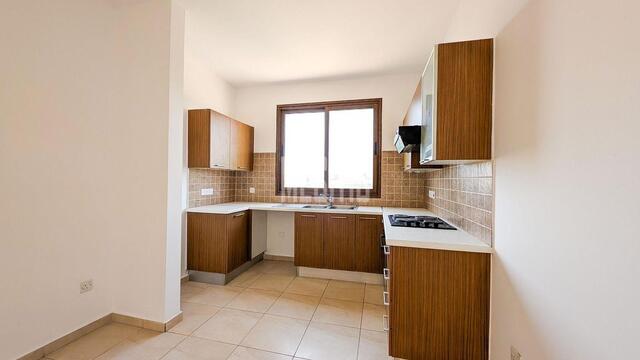 2 Bedroom Apartment for sale in Kato Polemidia, Limassol – photo 3
