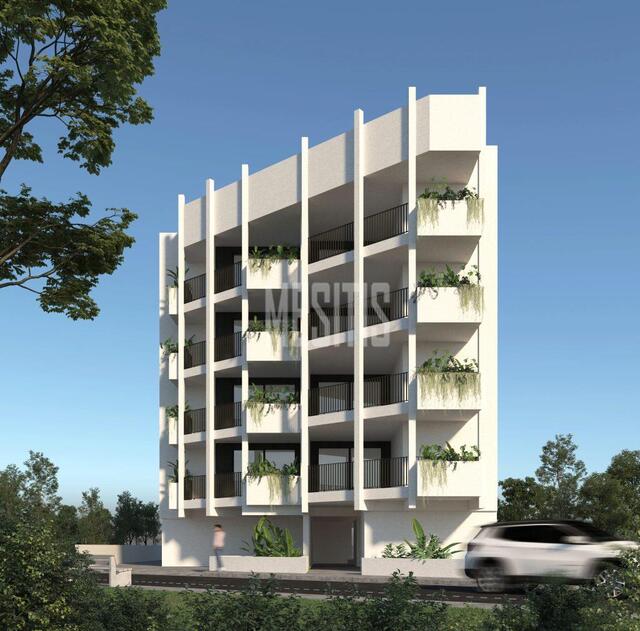 apartment-c882b341-f27a-4d16-8a19-c226700822d4_Wtr.jpeg