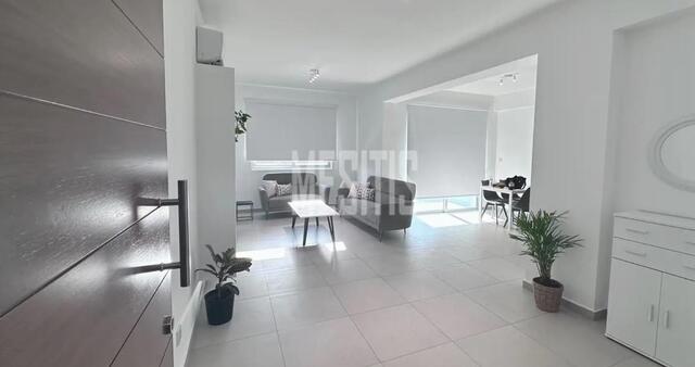 apartment-427b8f22-097e-4e19-a629-d1a9c1676d98_Wtr.jpg