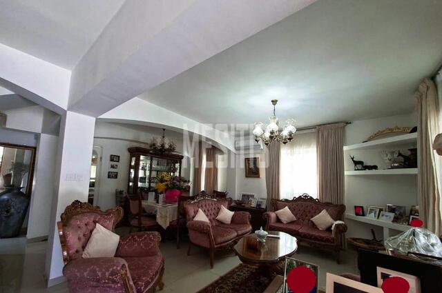 detachedHouse-e12e851b-bbc7-44b6-8e45-947e891561f5_Wtr.jpg